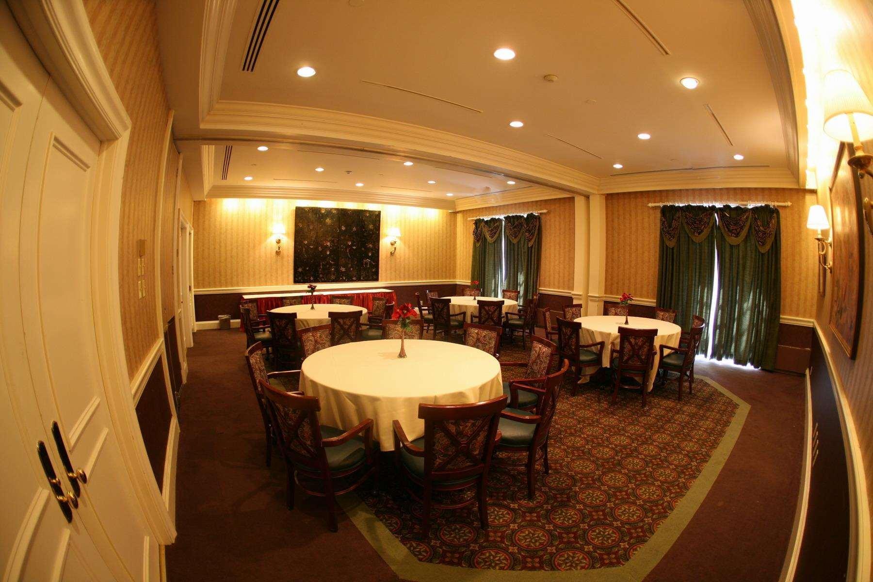 Hampton Inn & Suites Stamford Bagian luar foto