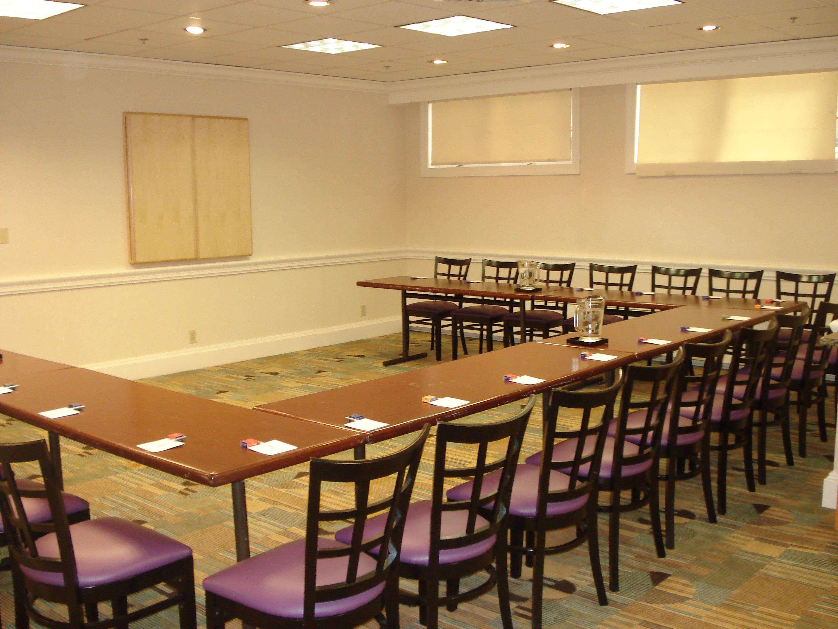 Hampton Inn & Suites Stamford Fasilitas foto