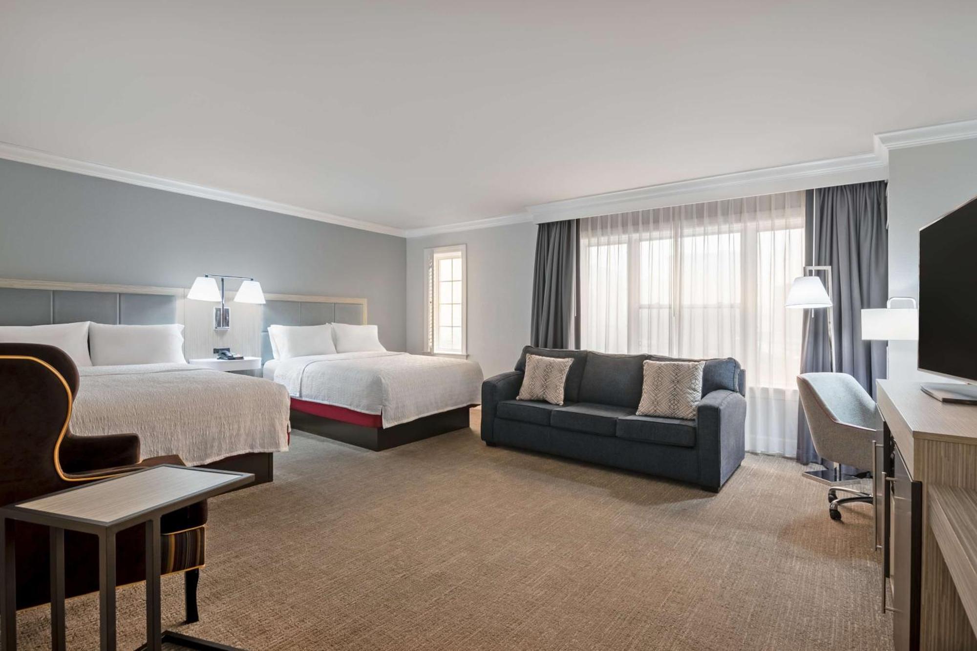 Hampton Inn & Suites Stamford Bagian luar foto